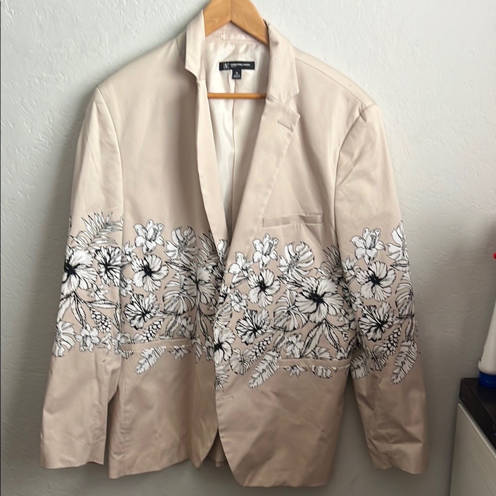 Calvin Klein Tan and Black Sport Coat with Unique Pattern